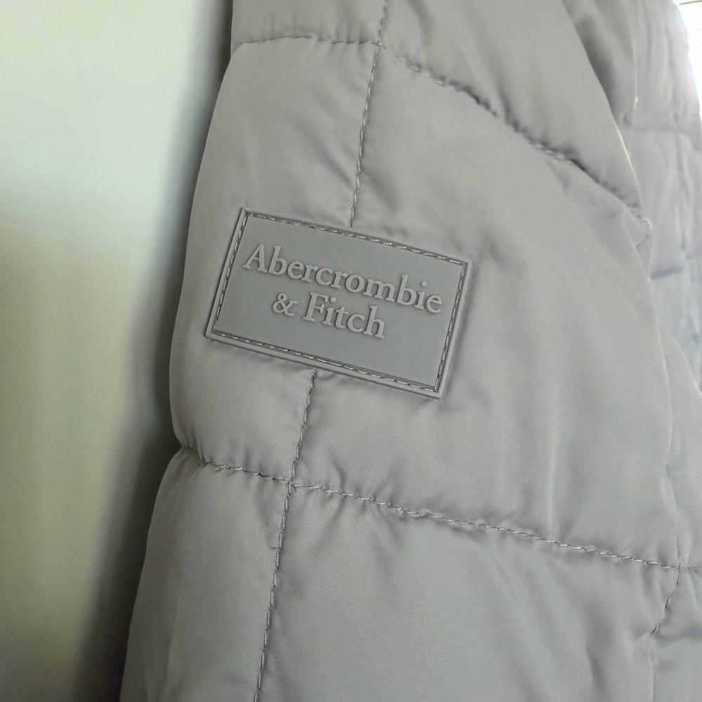 Abercrombie Kids Girls Puffer Jacket Size 7/8 Gray –Water-Resistant – Pre-Owned - Picture 9 of 16